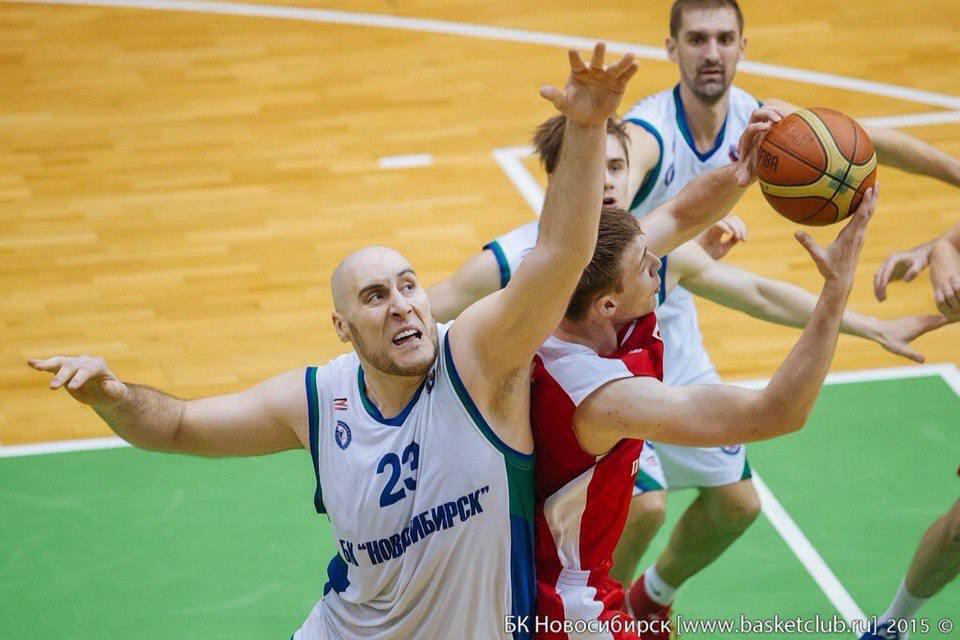 Фото «Чё такой здоровый?». 223-сантиметровый баскетболист из Новосибирска стал актёром и политиком после НБА 7